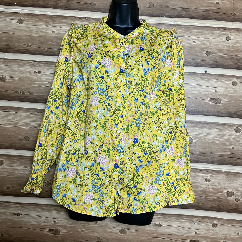 5/$25 Old navy long sleeve yellow multicolor floral bottoms down blouse Sz large